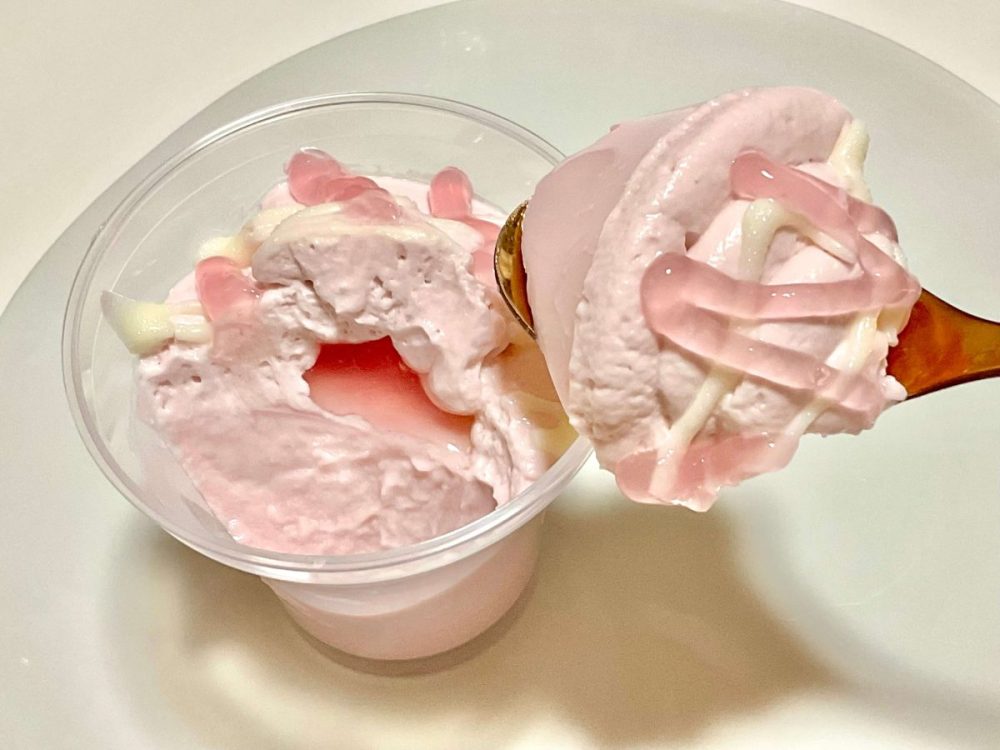 セブン-イレブン、とろけるさくらミルクプリン