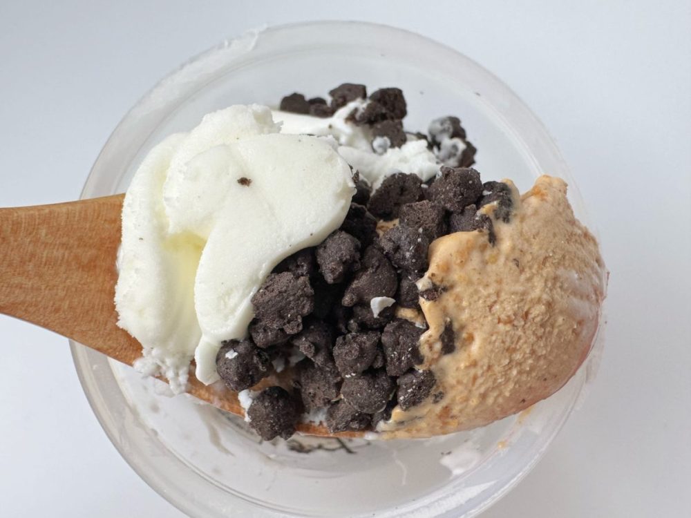 食べ進めるごとに濃厚なミルクの甘みとキャラメルの香ばしさ、ザクザク感が押し寄せる