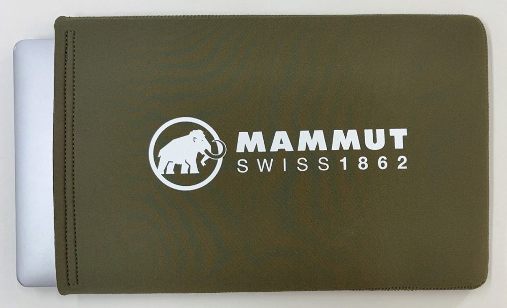 「マムート・オリジナルPCケース」をプレゼント中