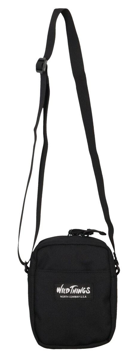 ワイルドシングス「バーティカル ショルダー バッグ」￥4,950／H17×W13×D6㎝／1.2ℓ