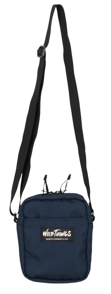 ワイルドシングス「バーティカル ショルダー バッグ」￥4,950／H17×W13×D6㎝／1.2ℓ