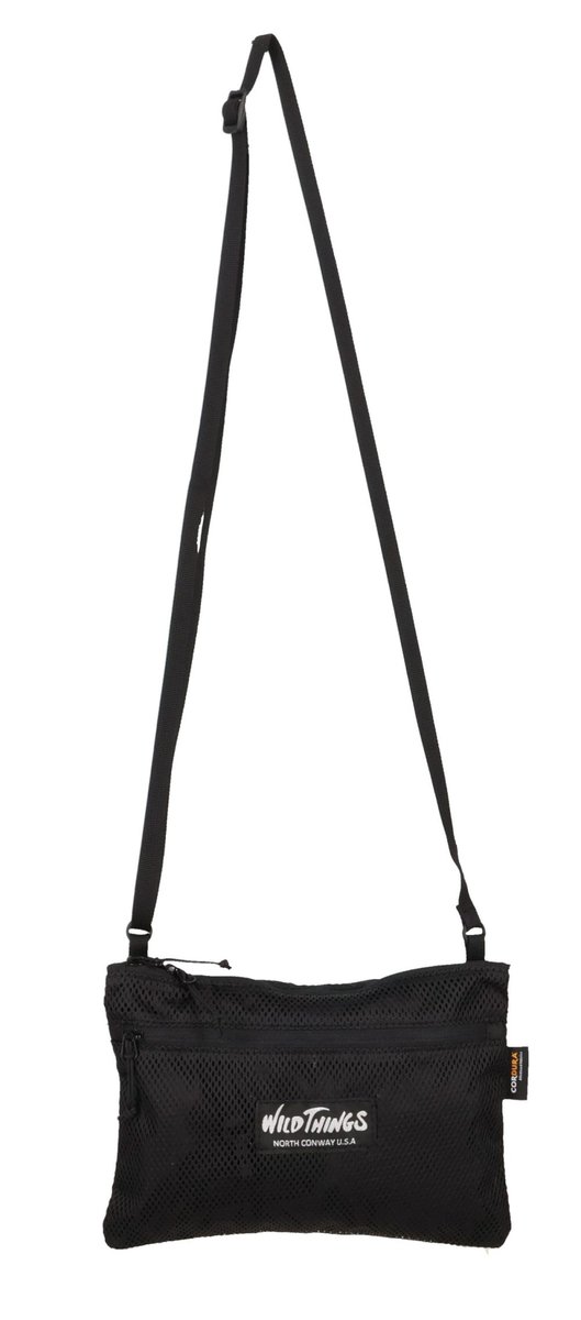 ワイルドシングス「ライト ショルダー ポーチ M」￥3,960／H23×W16×D1㎝
