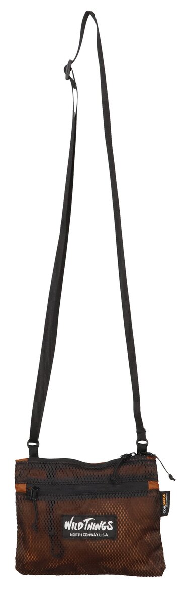 ワイルドシングス「ライト ショルダー ポーチ S」￥3,630／H18×W14×D1㎝