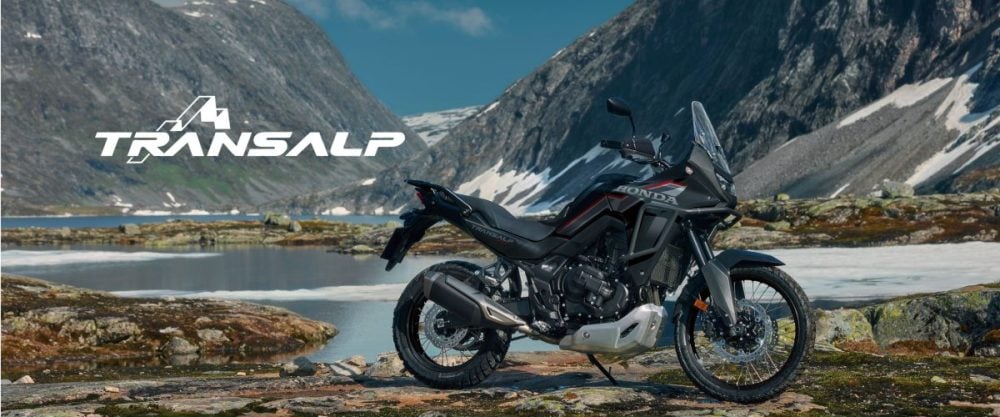 街乗りから高速道路に峠道、そしてトレイルやダートなど、幅広い路面において走りを楽しむことができるオールラウンダーモデル