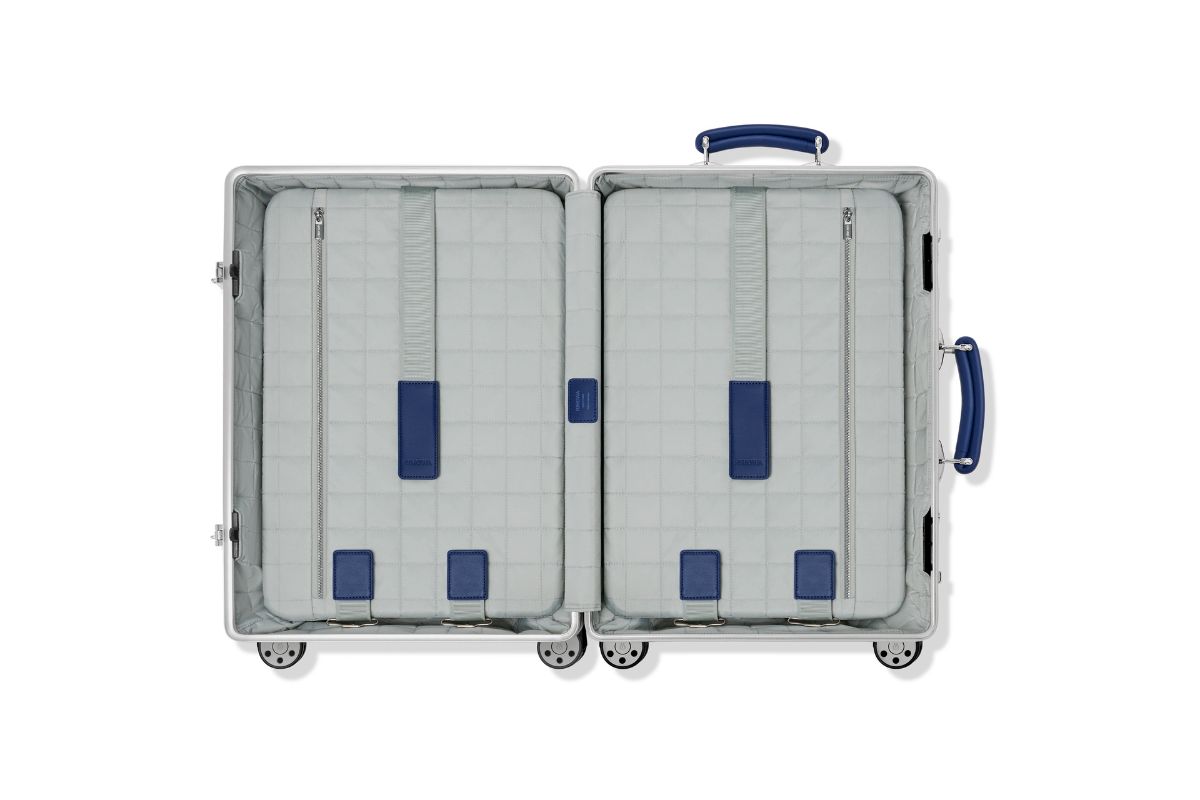 内装には、グリッドパターンを反映したソフトなキルティングライニングと上質なレザーディテールを採用