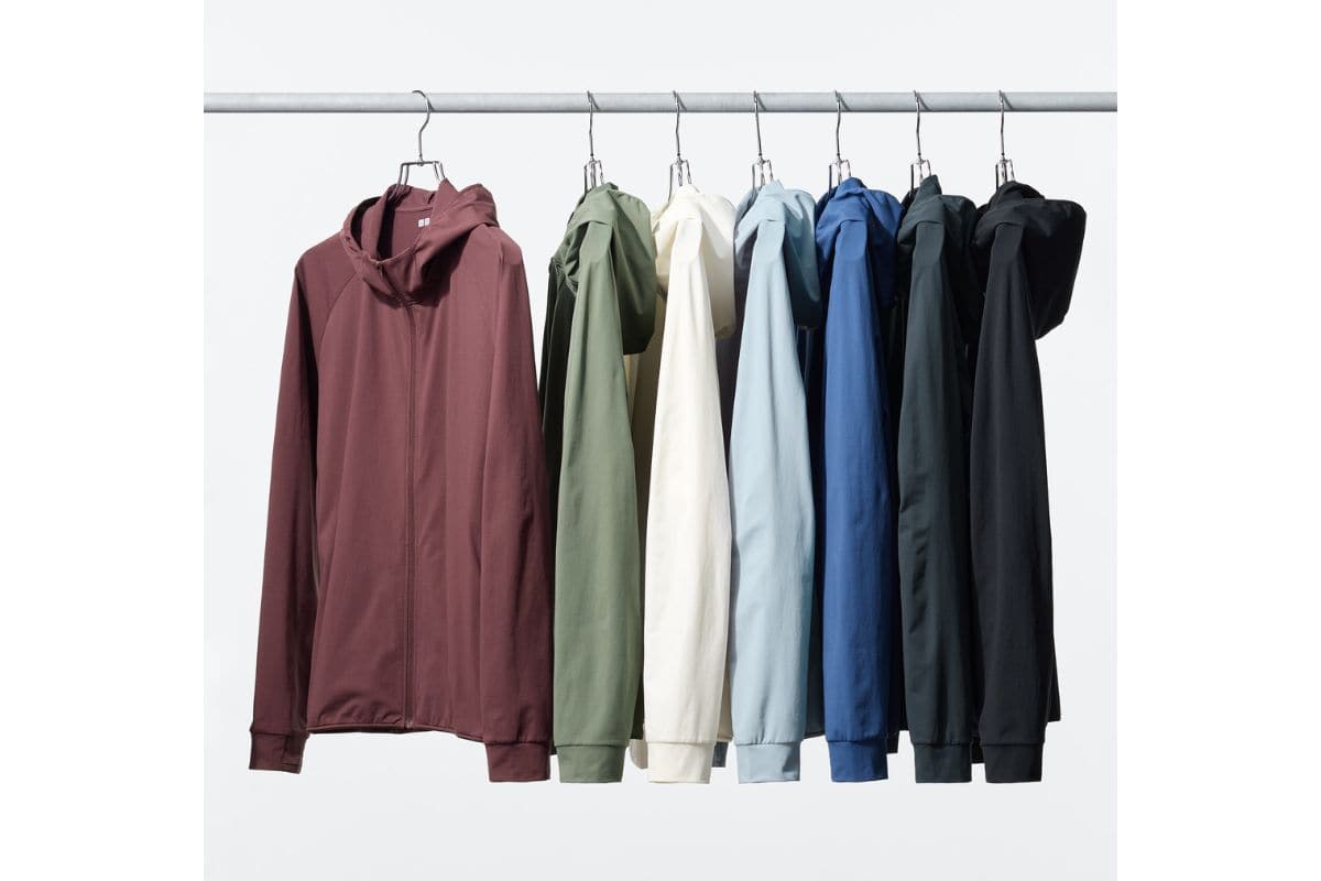 ユニクロ「ドライEXUVカットフルジップパーカ」各¥2,990