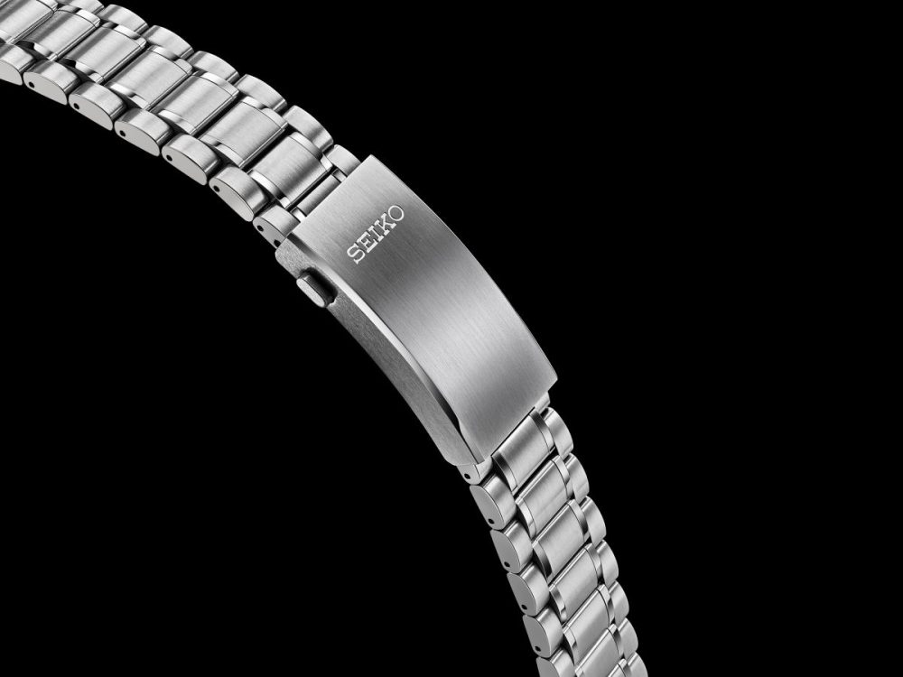 中留には、新開発のワンプッシュダイバーアジャスター方式を採用