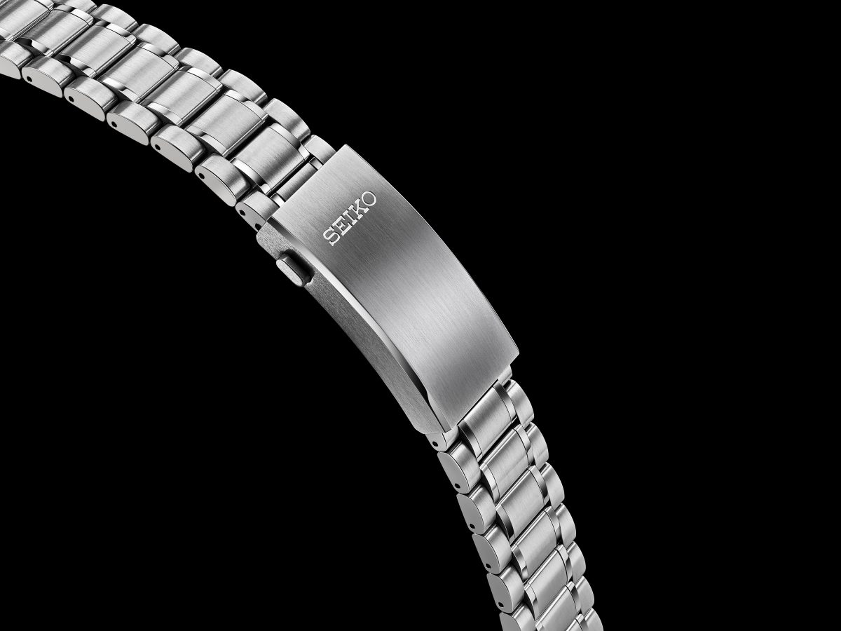 中留には、新開発のワンプッシュダイバーアジャスター方式を採用