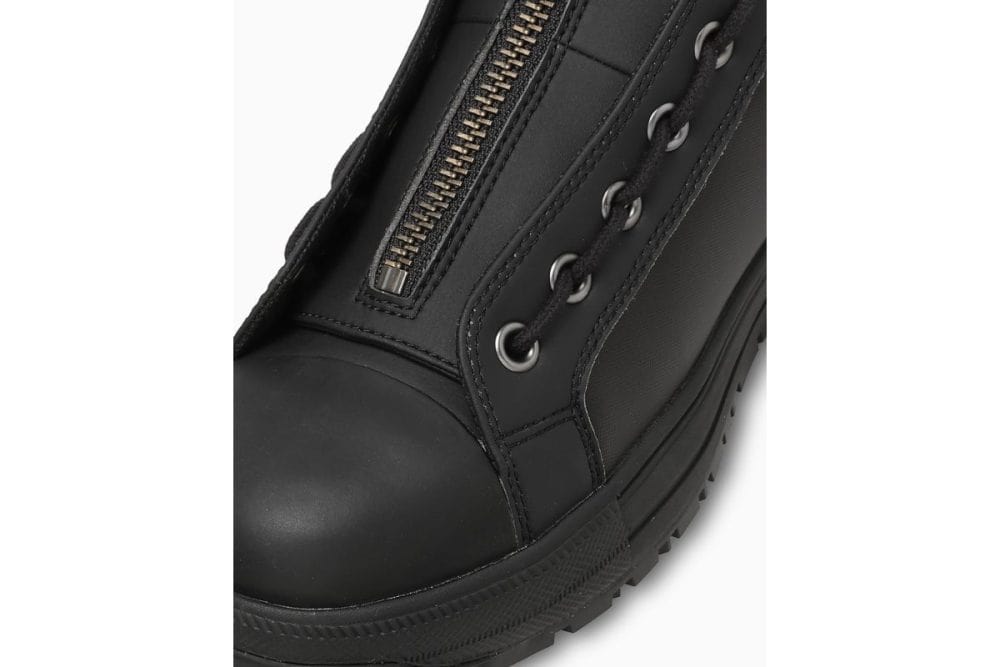 着脱性に優れたセンタージップディテール