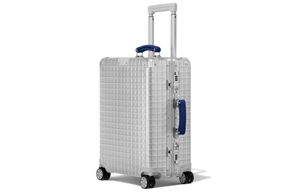 リモワ「Classic Aluminium Grid キャビン」￥411,400／H56×W41×D23㎝／36ℓ／4.6㎏
