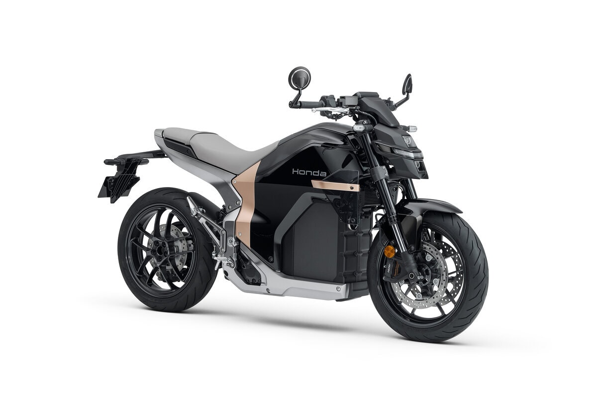 「ホンダ WN7」は、「風になる(Be the Wind)」をコンセプトに開発されたホンダ初のFUN領域向け電動ネイキッドモデル