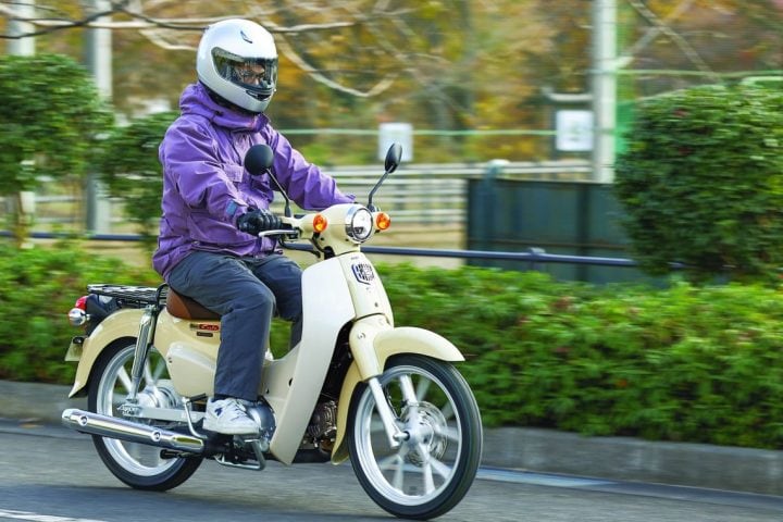 【新基準原付=“ショボい”は本当?】原付免許で乗れるホンダ「ディオ&カブ110ライト」に乗ってわかった“50ccとの決定的な違い”