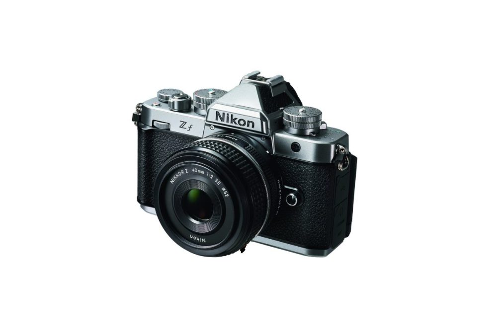 ニコン Zf 40mm f/2（SE）レンズキット ￥331,100（ニコンダイレクト販売価格）