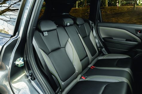 ベース車からスウェード生地を使うなど全面で質感がアップ