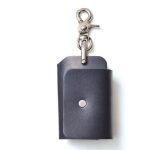 第2位　【6000円台で買える日本の傑作】本革でこの価格は衝撃！「国産名門タンナーのヌメ革を使用」レヴェルのミニ財布が凄すぎる