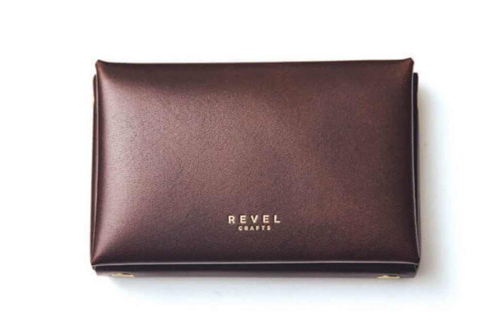 第2位　【6000円台で買える日本の傑作】本革でこの価格は衝撃！「国産名門タンナーのヌメ革を使用」レヴェルのミニ財布が凄すぎる