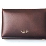 第2位　【6000円台で買える日本の傑作】本革でこの価格は衝撃！「国産名門タンナーのヌメ革を使用」レヴェルのミニ財布が凄すぎる