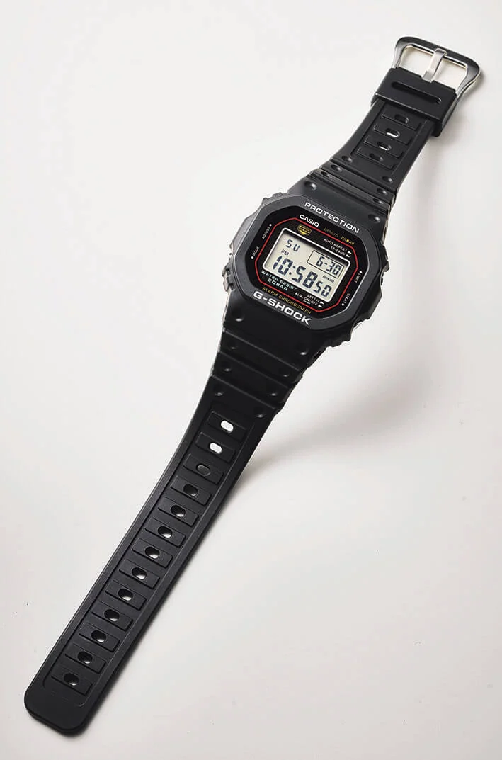 第1位　「ファン感涙モノのG-SHOCK」四十余年の時を超えて…過去の名作をリアルに再現した“DW-5000C”の復刻モデルが定番化！細部へのこだわりがハンパない