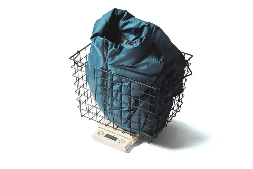 第3位 【重いコートはもう無理な大人へ】iPad級に軽い!?ノース、デサントほか「軽量中綿アウター」が快適すぎて脱げない!傑作4選を徹底レビュー