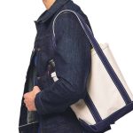 スマートに持ち運べるので、洗練された印象に