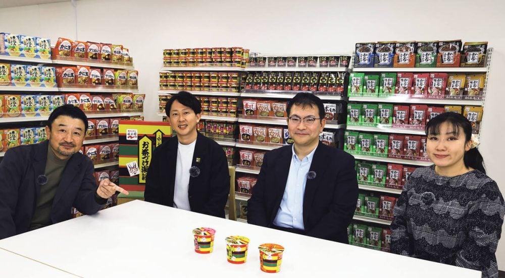 カップ入りお茶づけのヒットの秘密を教えてくれたのはこちらのみなさん！