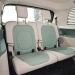 ミニバンスタイルで多人数乗車も楽々