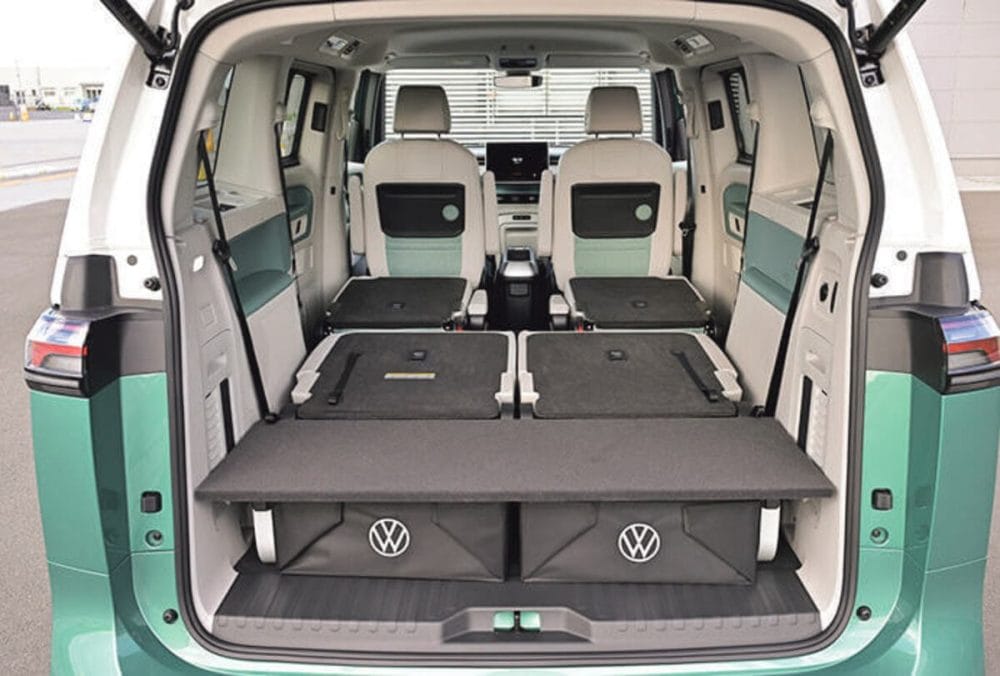 ギアを積んで出かけたくなるレイアウト自在のラゲッジスペース