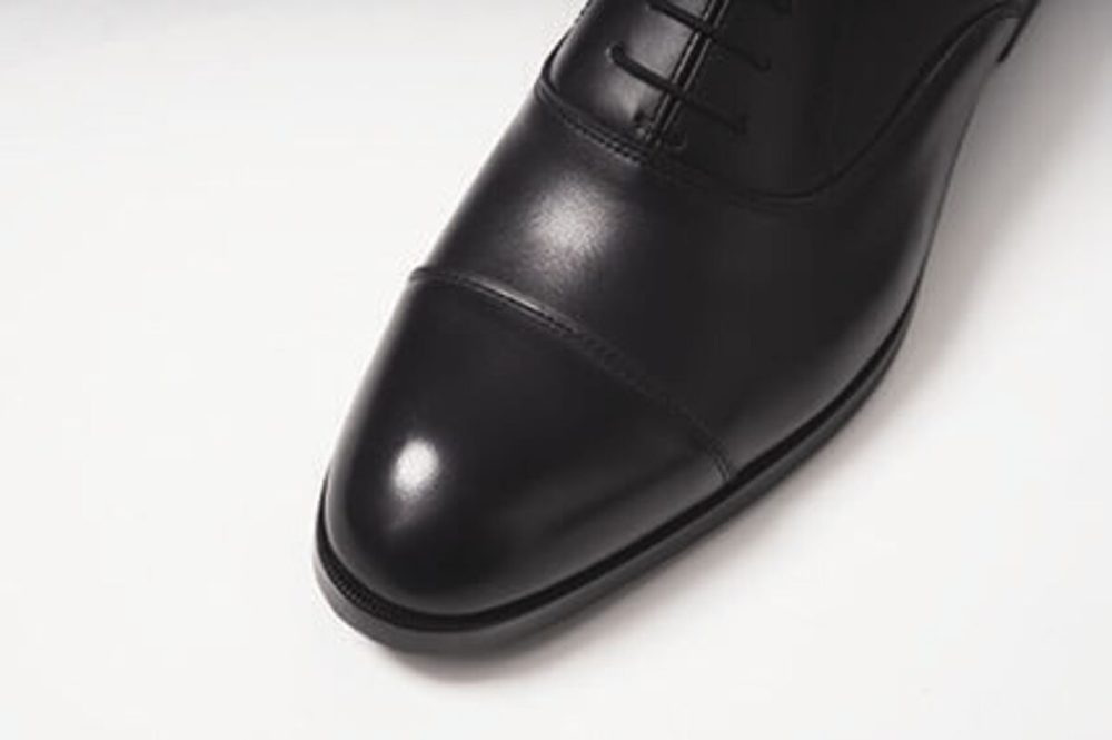 ドレッシーなレザーアッパー