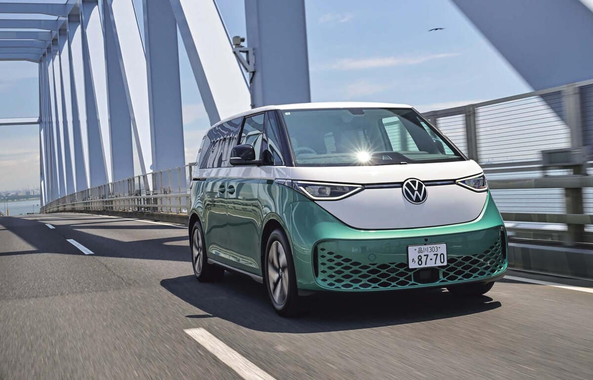 約900万でも即完売】VW「ID.バズ」が爆売れする理由。車中泊も余裕な