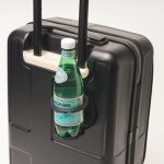 ボディ裏面に専用ホルダーをセット