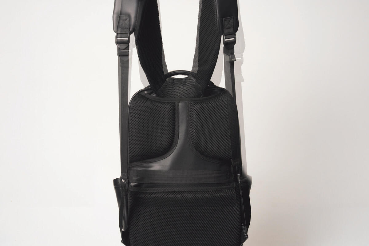 サスペンション機能で衝撃を吸収!