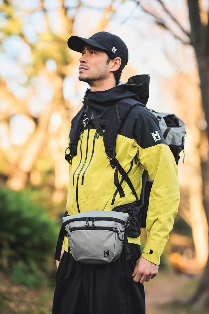 ウエストポーチ