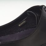 優れた防水透湿性を誇るGORE-TEX採用