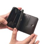 コインもカードもすぐに取り出せる