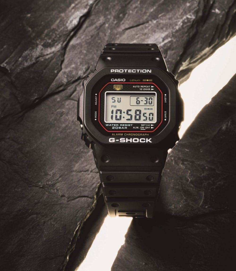 第1位　「ファン感涙モノのG-SHOCK」四十余年の時を超えて…過去の名作をリアルに再現した“DW-5000C”の復刻モデルが定番化！細部へのこだわりがハンパない