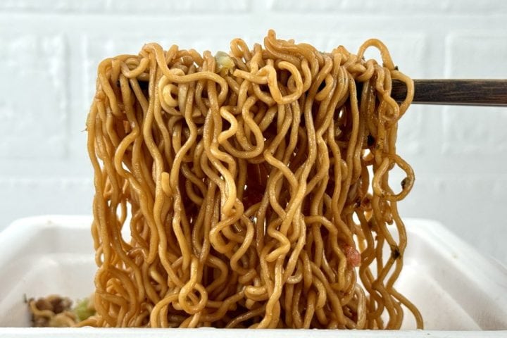 【深夜閲覧注意】即席麺マニア絶賛!ヤバうまい「最新カップ焼きそば」U.F.O.等の“超進化系”3選
