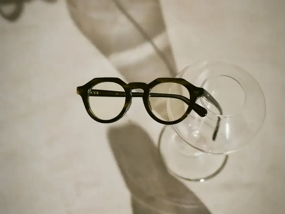 第3位　【一生モノ級が1万円台】JINSの本気が凄すぎる！現代に甦るヴィンテージ「NEW CLASSIC」をスタイリストが徹底解説