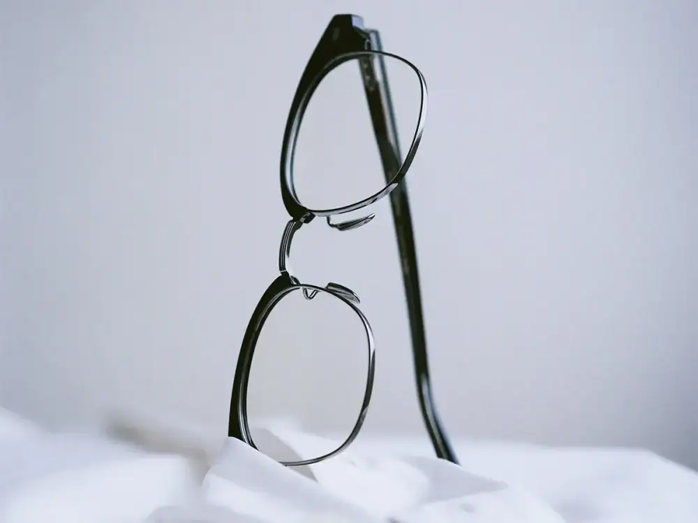 第3位　【一生モノ級が1万円台】JINSの本気が凄すぎる！現代に甦るヴィンテージ「NEW CLASSIC」をスタイリストが徹底解説