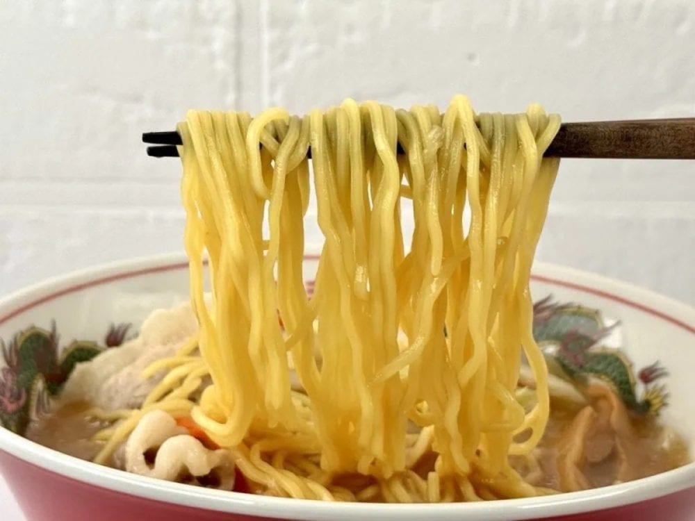 第2位　【本当にうまいインスタント麺】３万食食べたマニア激推し「寒い冬にこそ食べるべき」最強のご当地袋麺3選