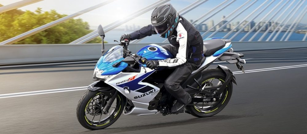 前傾姿勢が走る気分のスイッチにもなるジクサーSF250