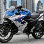 スポーティさを前面に出したアグレッシブなスタイルが魅力のジクサーSF250