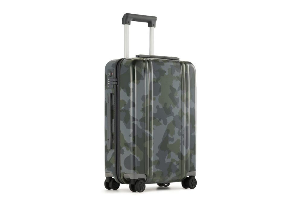 ゼロハリバートン「クラシック ライトウェイト 4.0」￥93,500／32ℓ／3.3㎏