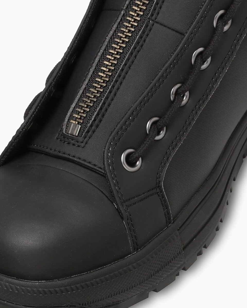 着脱性に優れたセンタージップディテール