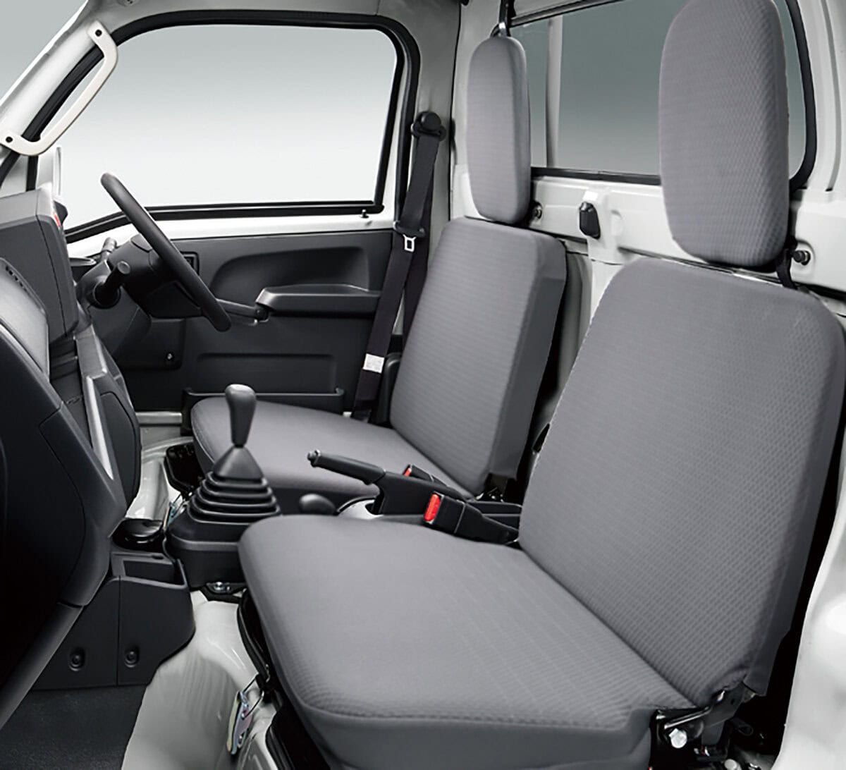 一部グレードにメーカー装着オプションとして、スマートフォン連携9インチディスプレイオーディオを設定