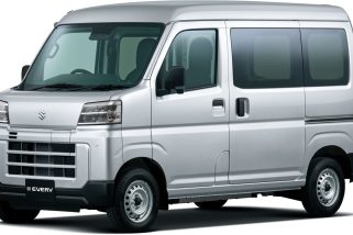 【スズキ新型EV】1500W電源装備でPC充電も!?トヨタ・ダイハツと共同開発で爆誕！「e エブリイ」は最強の軽バンだ