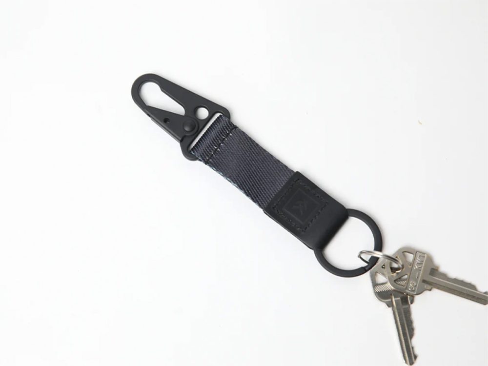 鍵をつければキーリングとしても使える