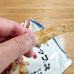 手に取ってみると、ごぼうとは思えないほど超激軽!