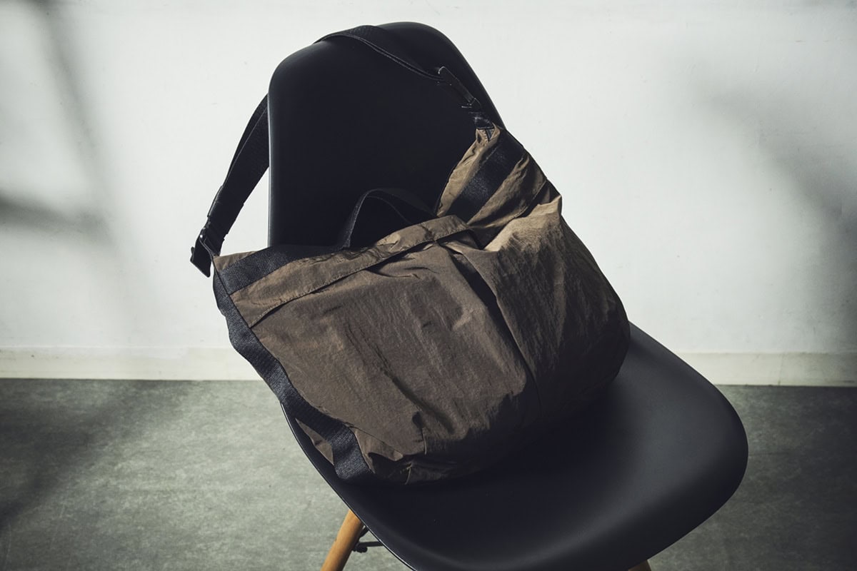 この春に発売されたユニクロ ユー(Uniqlo U)の「パッカブルショルダーバッグ」