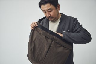 【ユニクロ ユー】今春の最高傑作!? A4のPCも入る「2990円ショルダーバッグ」が巧みすぎた／No.1モノ雑誌編集長のお墨付き『コレ買いです』Vol.155