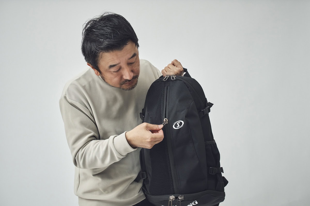 多収納っぷりが凄い】仕事もジムも！スポルディングのバスケ用バッグ